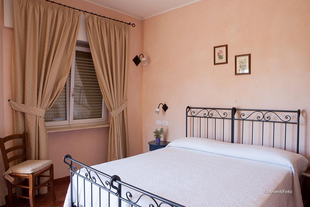 Albergo Del Lago 卡帕尔比奥 客房 照片