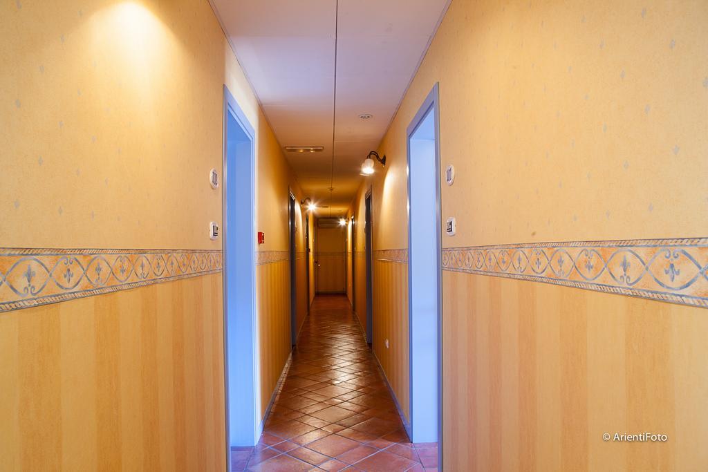 Albergo Del Lago 卡帕尔比奥 客房 照片