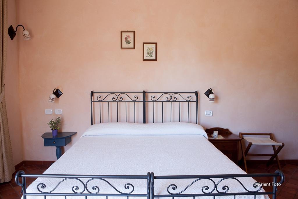 Albergo Del Lago 卡帕尔比奥 客房 照片